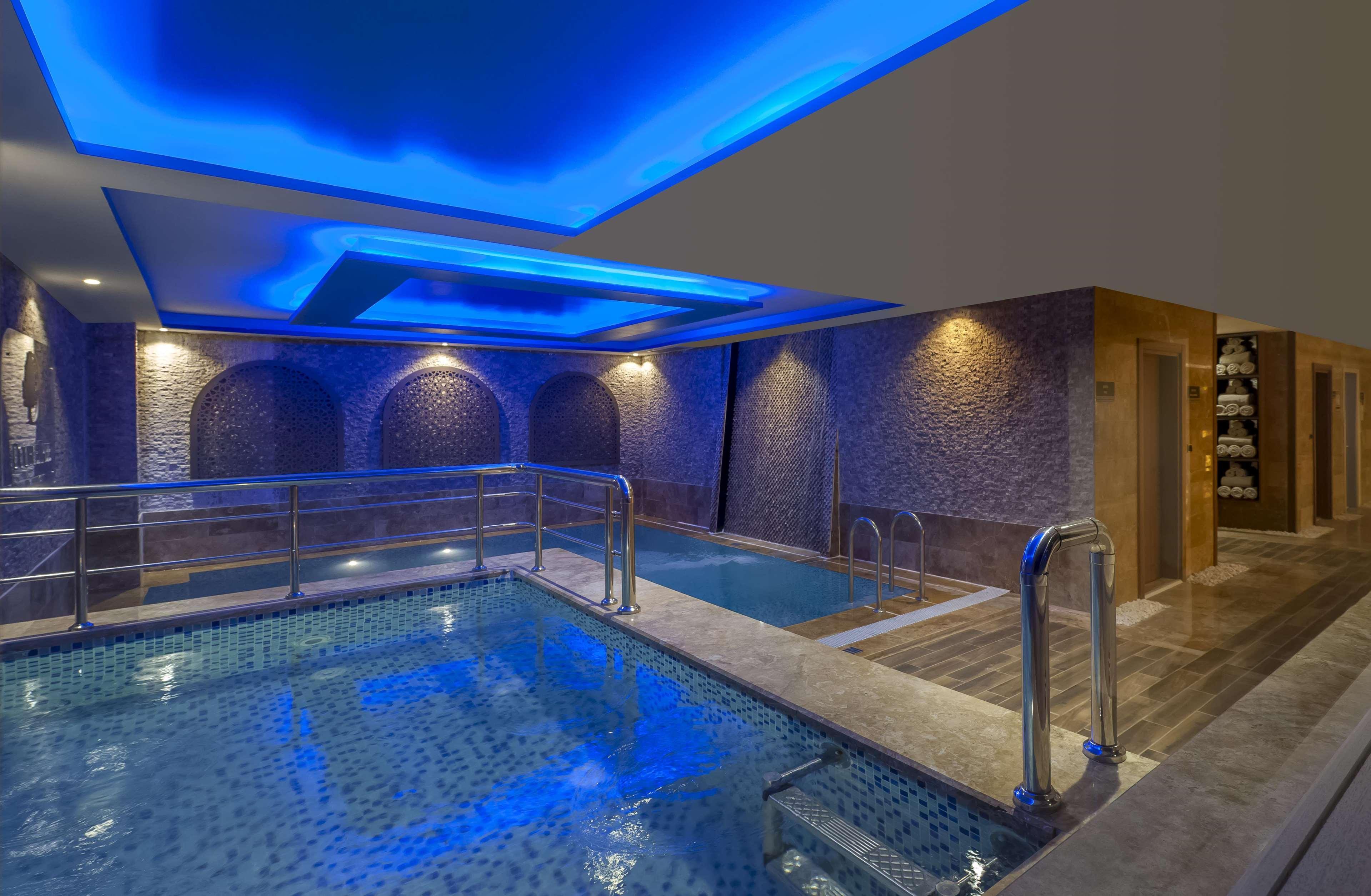 Doubletree By Hilton Elazig Hotel Bagian luar foto