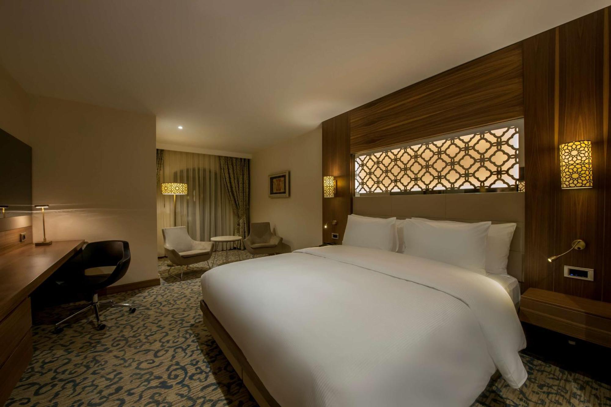 Doubletree By Hilton Elazig Hotel Bagian luar foto