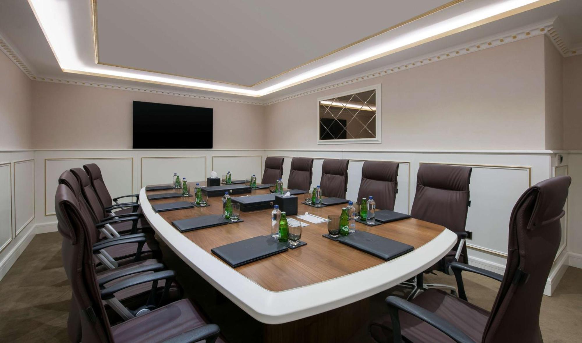 Doubletree By Hilton Elazig Hotel Bagian luar foto